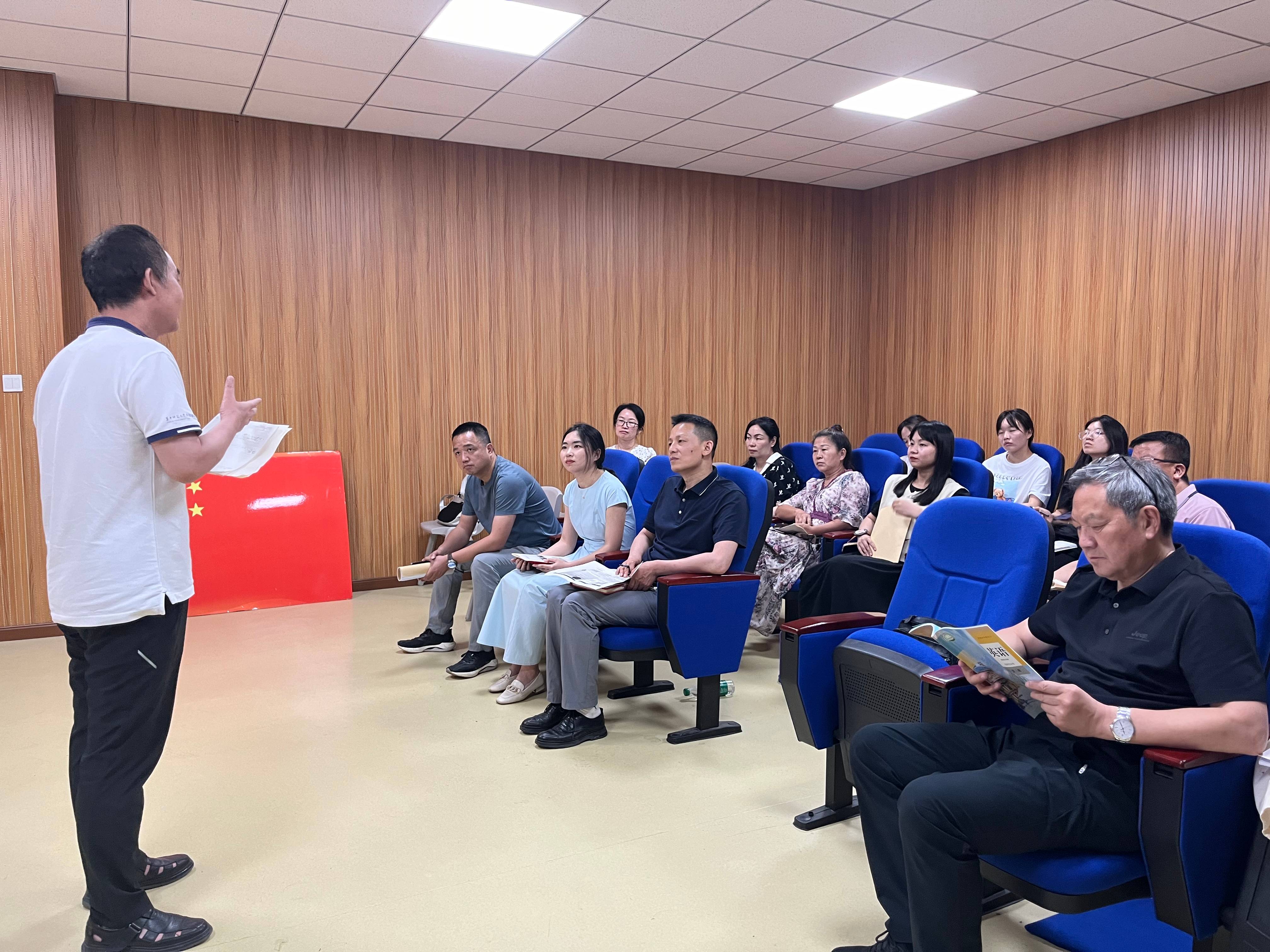 施院長作點(diǎn)評(píng)(1) 施院長作點(diǎn)評(píng)(1)